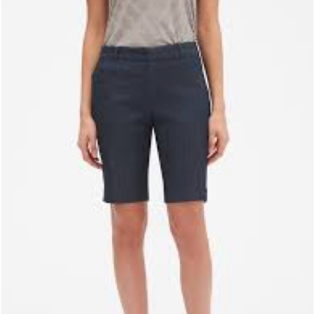 Banana Republic Factory Tailored Chambray Bermuda Shorts - 10” Inseam Size 28/6